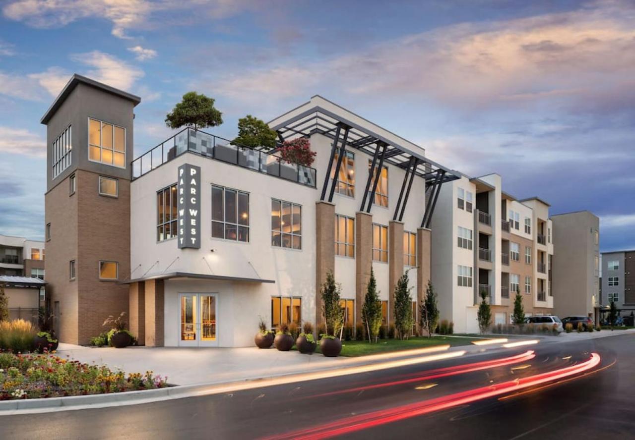 Luxury Living With Resort Amenities King Bd Queens Bd Sofa Bd Gympoolhot Tub Fast Wifi Draper Exteriör bild